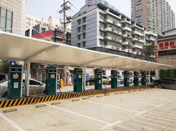 膜结构充电桩车棚的安装技巧